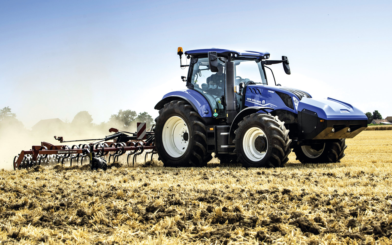Le bioGNC, du méthane comprimé produit à la ferme, peut alimenter tous les véhicules dotés d’une motorisation « gaz » - mais aujourd’hui un seul modèle de tracteur agricole en est équipé.