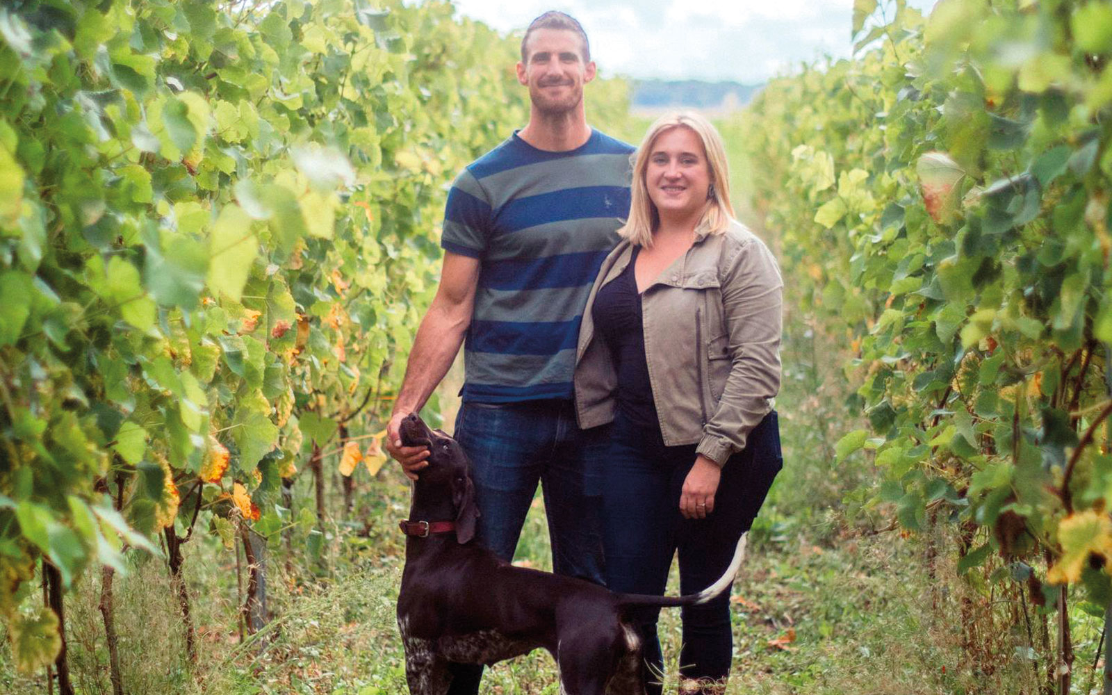 Delphine Angwin, agricultrice et viticultrice au domaine Prévost (27) et son mari : « Quand les céréaliers partent en vacances, on va travailler dans les vignes ! »