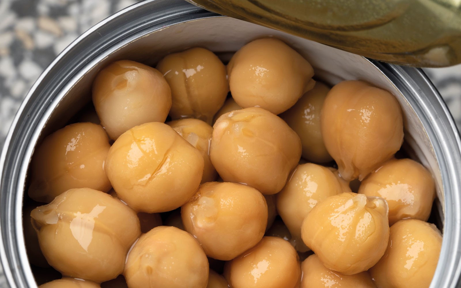 Lors du projet CREAPULS, les mesures effectuées au pénétromètre ont montré des différences significatives de texture des légumes secs selon la variété appertisée.