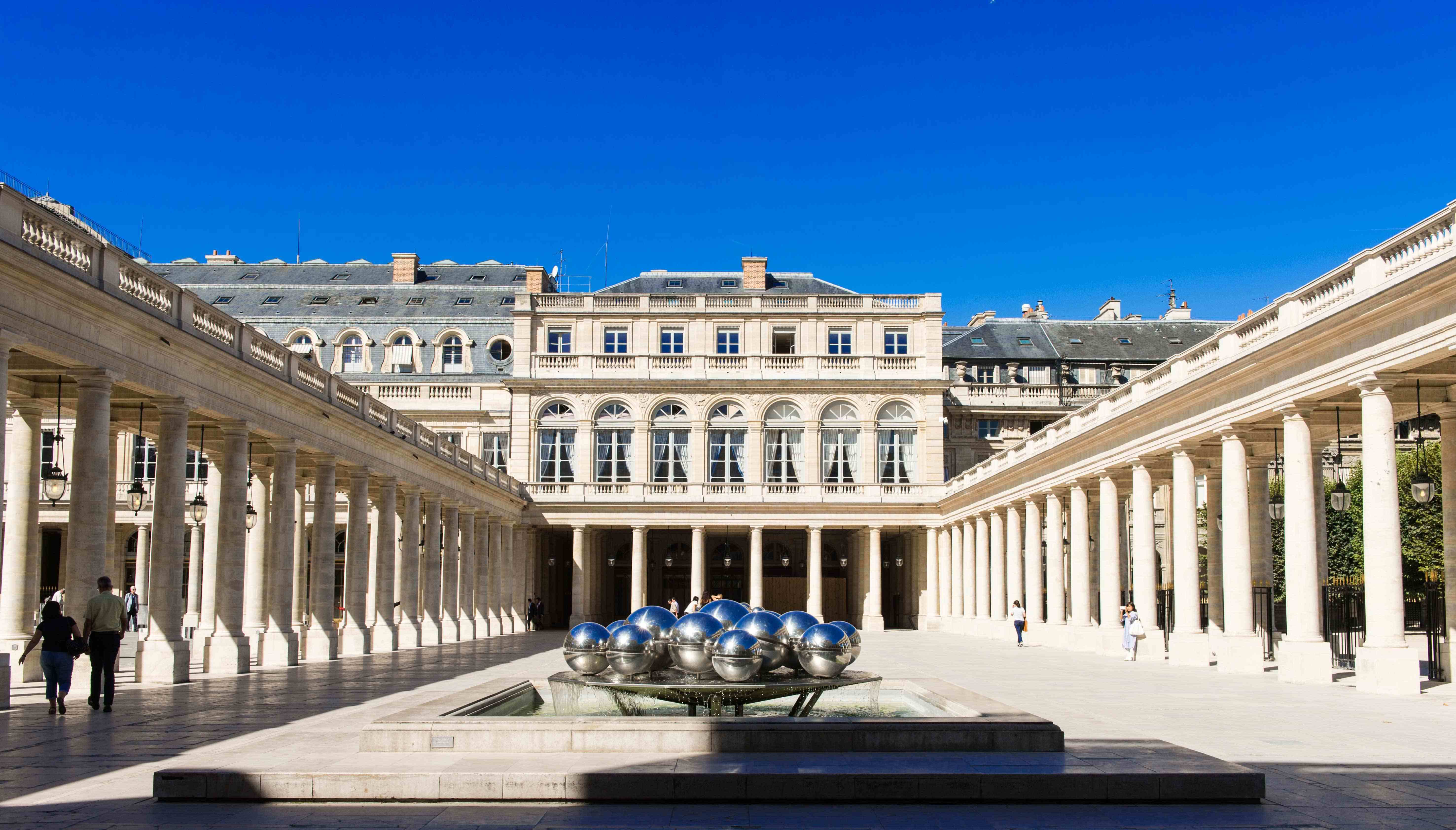 Parmi les dispositions acceptées par le Conseil constitutionnel, le principe "Pas d'interdiction de produits sans solution".