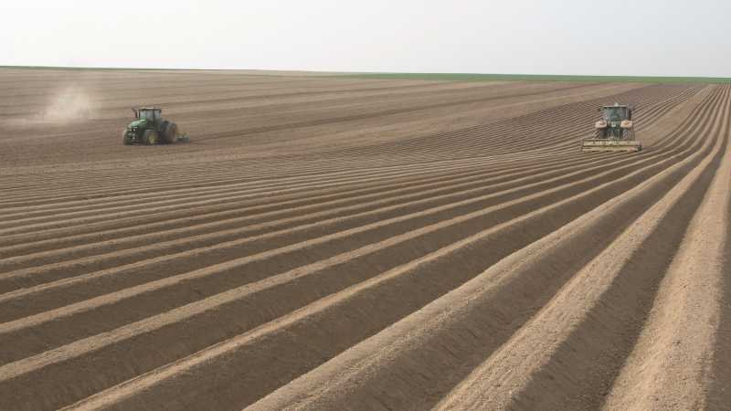 Des corrections GPS plus précises chez John Deere et Trimble