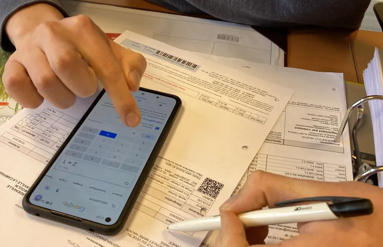Les agriculteurs faisant face à des difficultés en raison des aléas peuvent se rapprocher de leur conseiller bancaire.