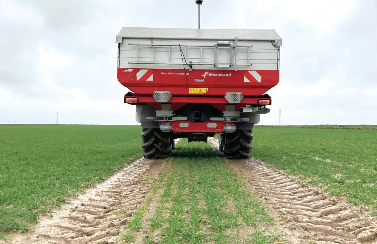 Le pilotage intégral de l’azote s’appuie sur un moteur qui estime le développement potentiel de la plante aux futures dates de fertilisation.