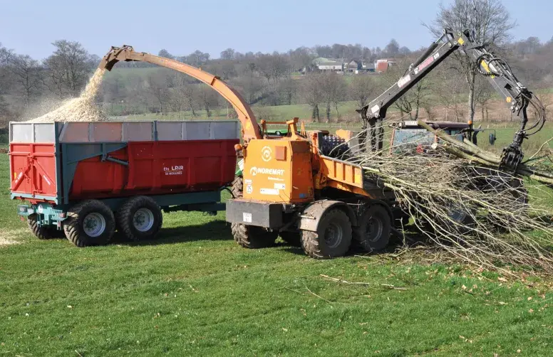 L’autoconsommation des plaquettes permet d’améliorer l’autonomie de la ferme et d’augmenter la marge d’exploitation des haies.