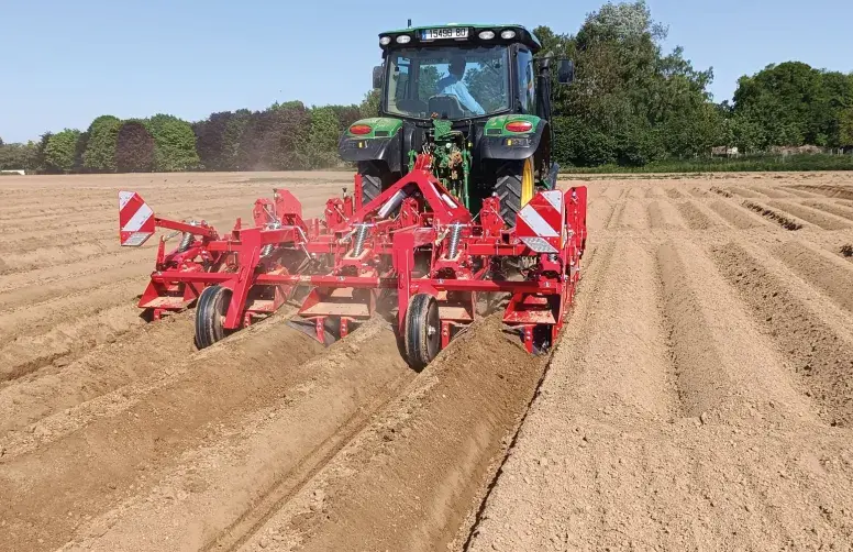Matériel GH-4 de la société GRIMME utilisé sur la station de Villers-Saint-Christophe