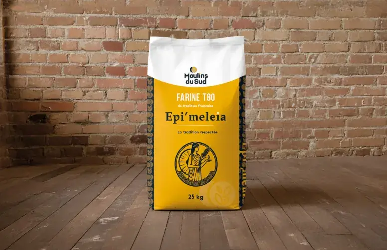 Un paquet de farine T80 Epi'meleia, fabriquée par Moulins du Sud