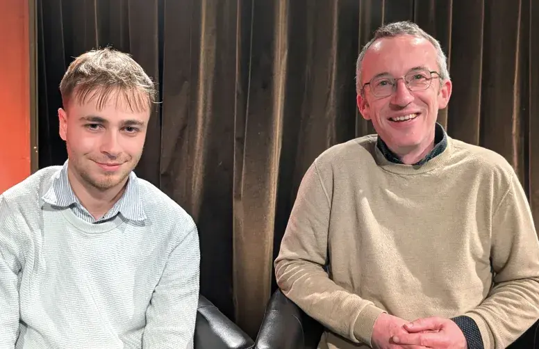 Antoine Jarrier, Terres Inovia (à gauche) et Antoine Gravot, Inrae : Adaptacol et Resalt explorent deux approches complémentaires pour obtenir des variétés à la fois résistantes et productives. 
