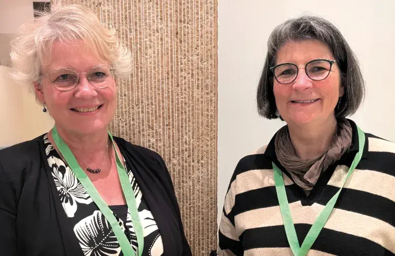 Emmanuelle Jacquin Joly (à gauche) et Anne-Marie Cortesero (à droite), INRAE : « Nous travaillons sur une banque virtuelle de 120 000 odorants »