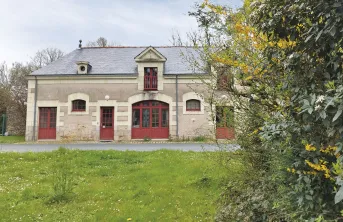 Les anciennes dépendances du château de La Jaillière abritent la station ligérienne d’Arvalis depuis 1979. 