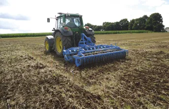 Une palette de mesures préventives adaptées à chaque bioagresseur ainsi que des traitements de semences sont à la disposition du producteur céréalier.