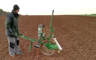 Huit produits ou combinaisons de produits de stimulation de l'activité biologique du sol ou des plantes ont été testés dans le réseau d'Arvalis.