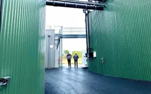 Les agriculteurs, détenteurs du foncier et des ressources, restent maitres des projets de méthanisation à la française