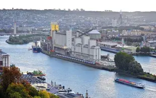 La mise en place du Mécanisme d’Ajustement Carbone aux Frontières (MACF) devrait entraîner une hausse significative du prix des engrais azotés importés dans l’Union européenne, avec un impact direct sur les charges de fertilisation des exploitations céréalières.