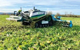 Broyage d'un couvert réalisé avec le robot porte-outils T2.5