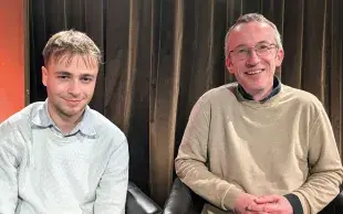 Antoine Jarrier, Terres Inovia (à gauche) et Antoine Gravot, Inrae : Adaptacol et Resalt explorent deux approches complémentaires pour obtenir des variétés à la fois résistantes et productives. 