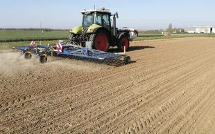 Des alternatives mécaniques aux herbicides